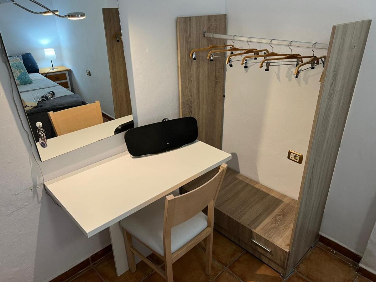 Alcamar Habitacion Privada Con Las Areas De Sala, Cocina Y Bano Que Se Comparten Cerca Al Mar! Alcalá la Real Екстериор снимка