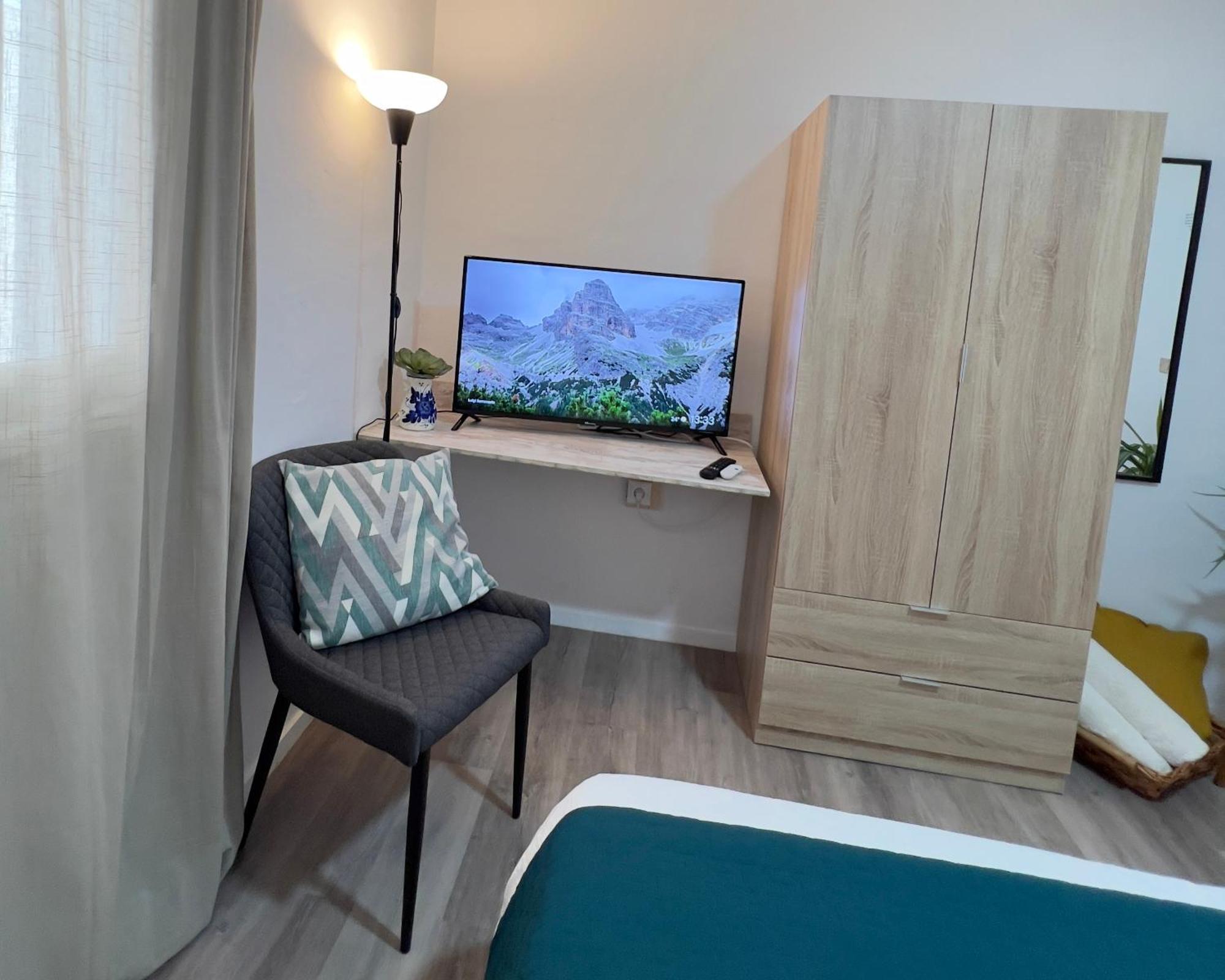 Alcamar Habitacion Privada Con Las Areas De Sala, Cocina Y Bano Que Se Comparten Cerca Al Mar! Alcalá la Real Екстериор снимка