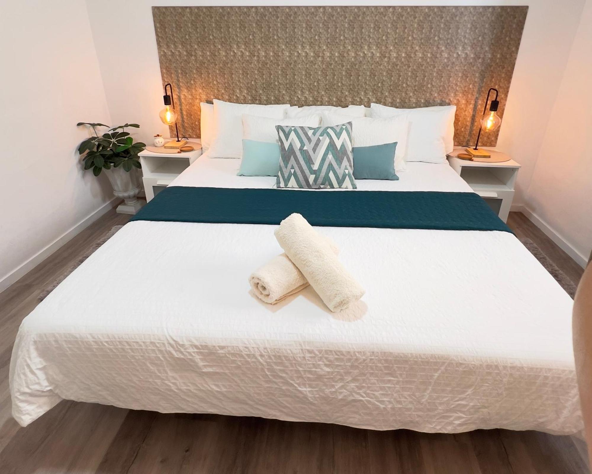 Alcamar Habitacion Privada Con Las Areas De Sala, Cocina Y Bano Que Se Comparten Cerca Al Mar! Alcalá la Real Екстериор снимка