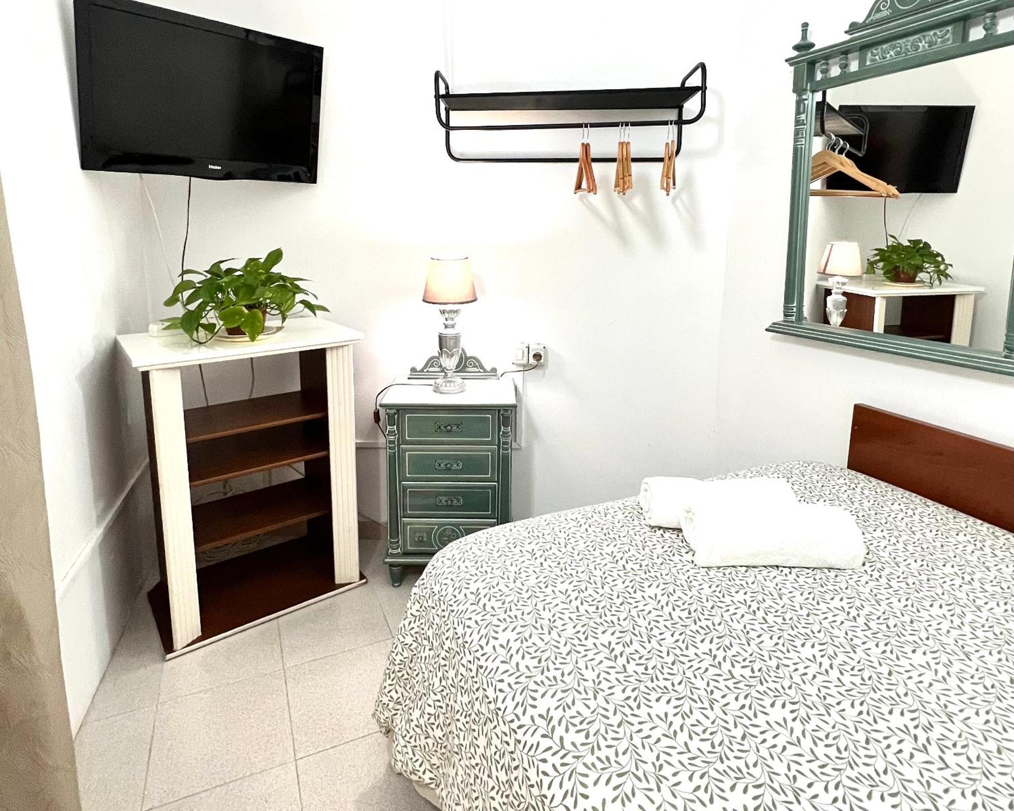 Alcamar Habitacion Privada Con Las Areas De Sala, Cocina Y Bano Que Se Comparten Cerca Al Mar! Alcalá la Real Екстериор снимка