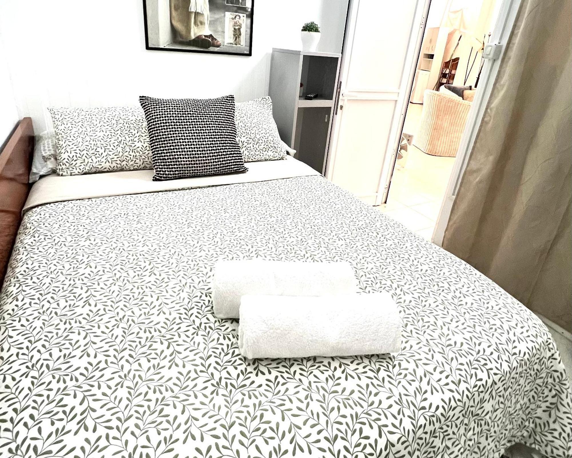 Alcamar Habitacion Privada Con Las Areas De Sala, Cocina Y Bano Que Se Comparten Cerca Al Mar! Alcalá la Real Екстериор снимка